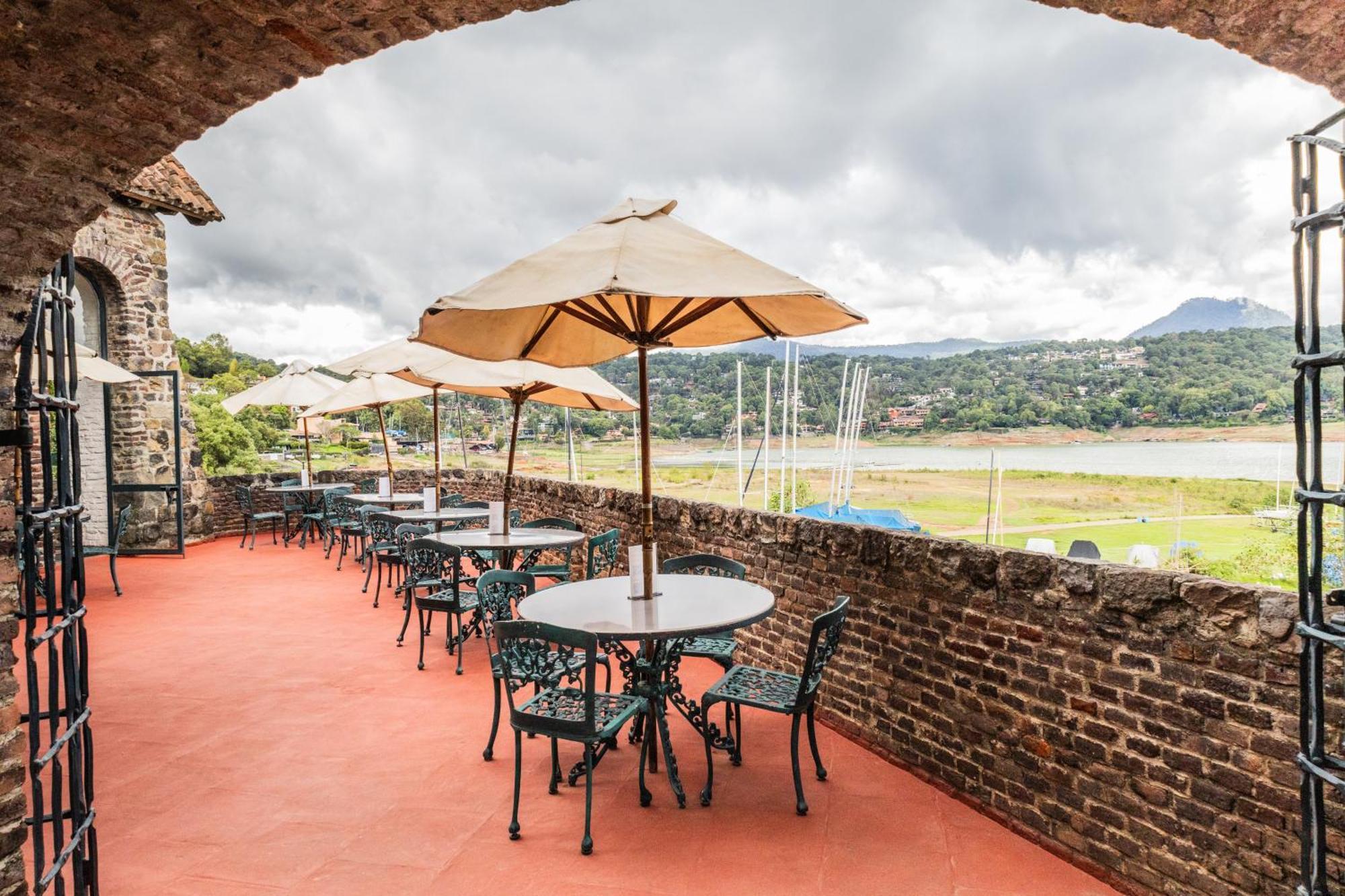 Club De Vela Santa Maria Hotel Valle de Bravo Ngoại thất bức ảnh